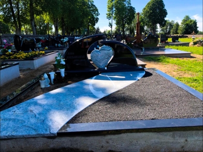 Granite slabs for covering graves are a long-lasting, aesthetic and easy-to-maintain solution for a cemetery