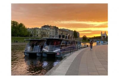 VilniusKatamaran.LT Catamaran Ship is already sailing - book a VIP Catamaran for sailing Nerimi in the center of Vilnius!